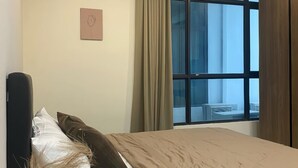 Ảnh chưa phân loại, 2 trong số 6 ảnh, nút
