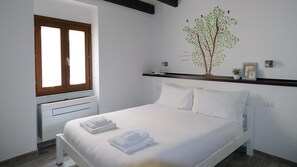 1 dormitorio, tabla de planchar con plancha, wifi gratis y ropa de cama