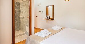 Shower, free toiletries, hair dryer, bidet