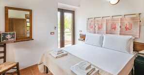 4 habitaciones, tabla de planchar con plancha y wifi gratis