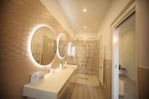 Bathroom - Best Vatican Apartment (Rome)