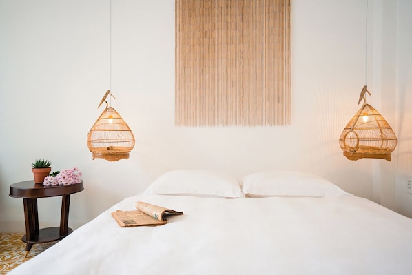 Premium Room, Balcony, Pool View | 1 bedroom, Egyptian cotton sheets, premium bedding, pillowtop beds