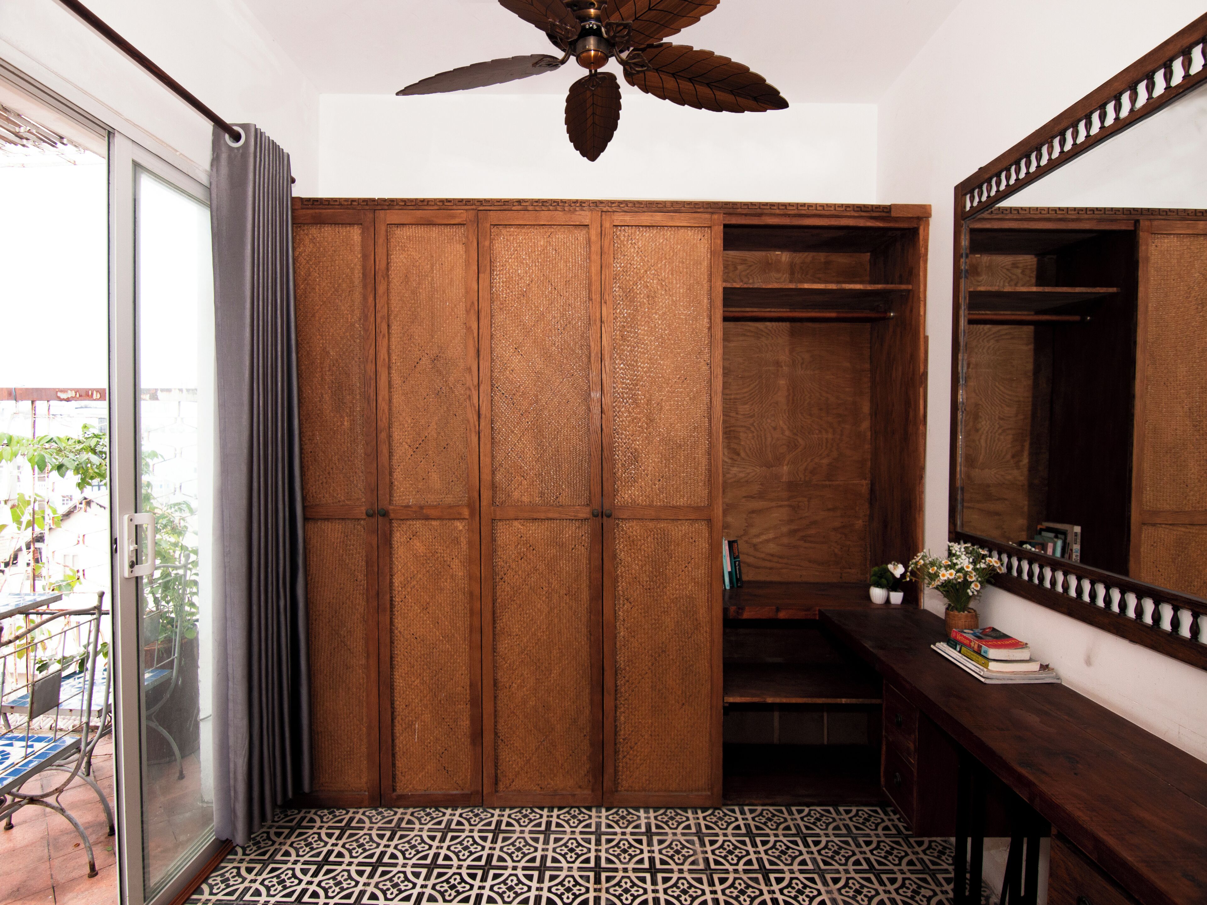 Design Room, 2 Bedrooms, Balcony, Garden View | Living room