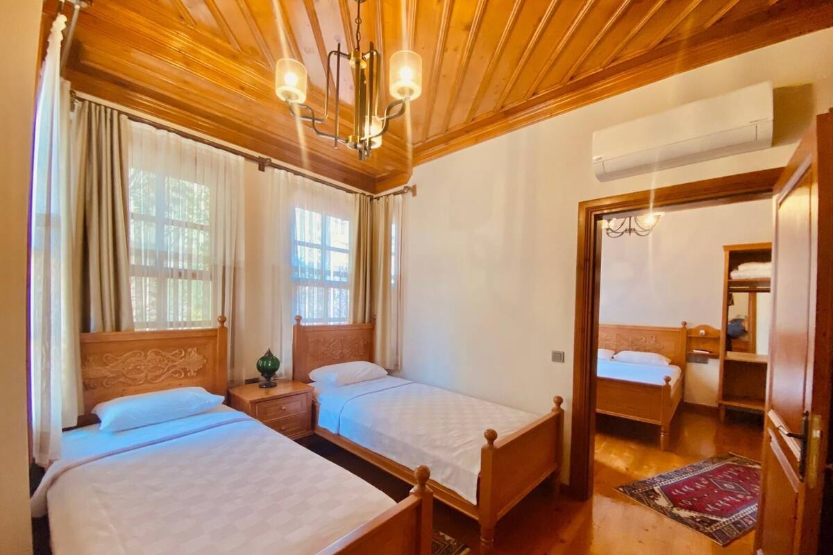 Premium bedding, minibar, in-room safe, laptop workspace
