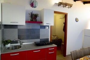 Departamento clásico | Cocina privada | Refrigerador con congelador 