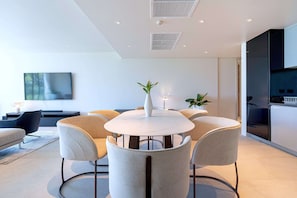Design Condo, 2 Bedrooms, Ocean View | In-room dining - Sea View Condo BluePoint 817 Adults Only (Patong)