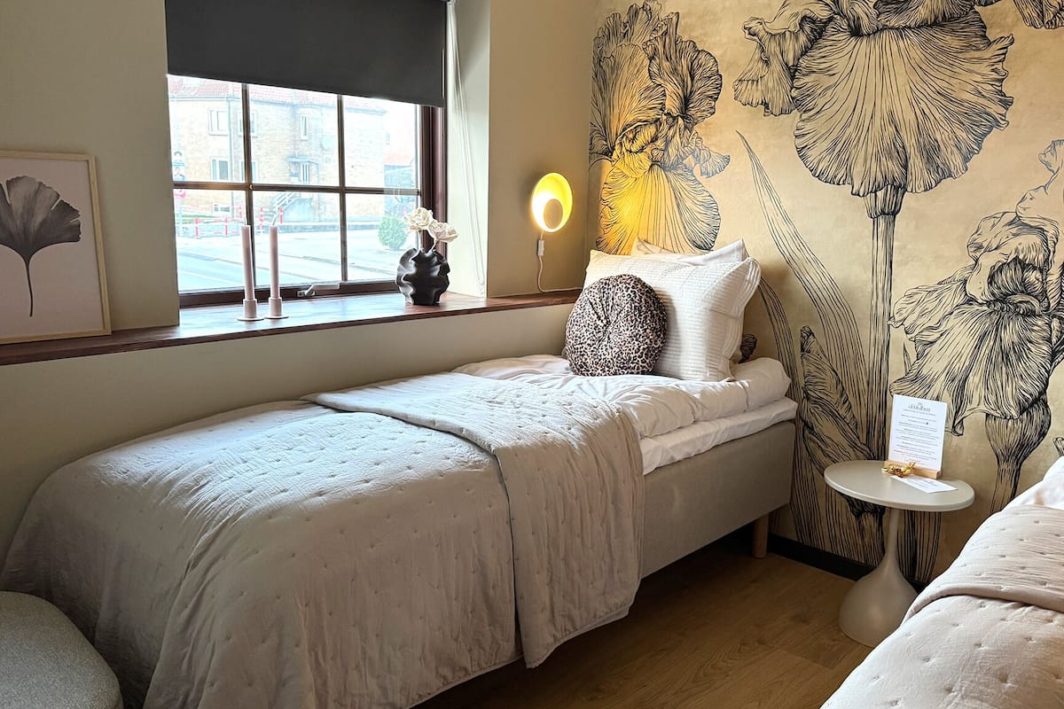 Iris 10 - Iris 10 | Kostenloses WLAN, Bettwäsche