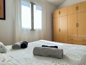 3 bedrooms, iron/ironing board, travel cot, WiFi