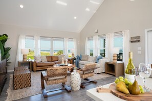 Smart TV, video games