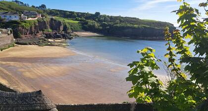 An Teach Beag- Dunmore East