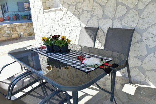 Vayas Residences Legacy