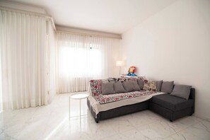 Interior - -Casa di Pier&Chico - Large apartment near the sea with parking (Genova)