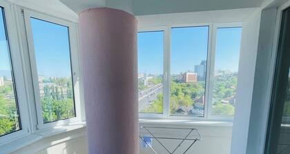 3-bedrooms modern downtown apartment