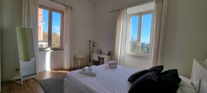 1 chambre, fer et planche à repasser, Wi-Fi gratuit, draps fournis