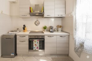 Classic Apartment | Private kitchen