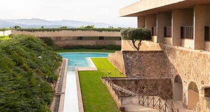 Esperit Roca Hotel