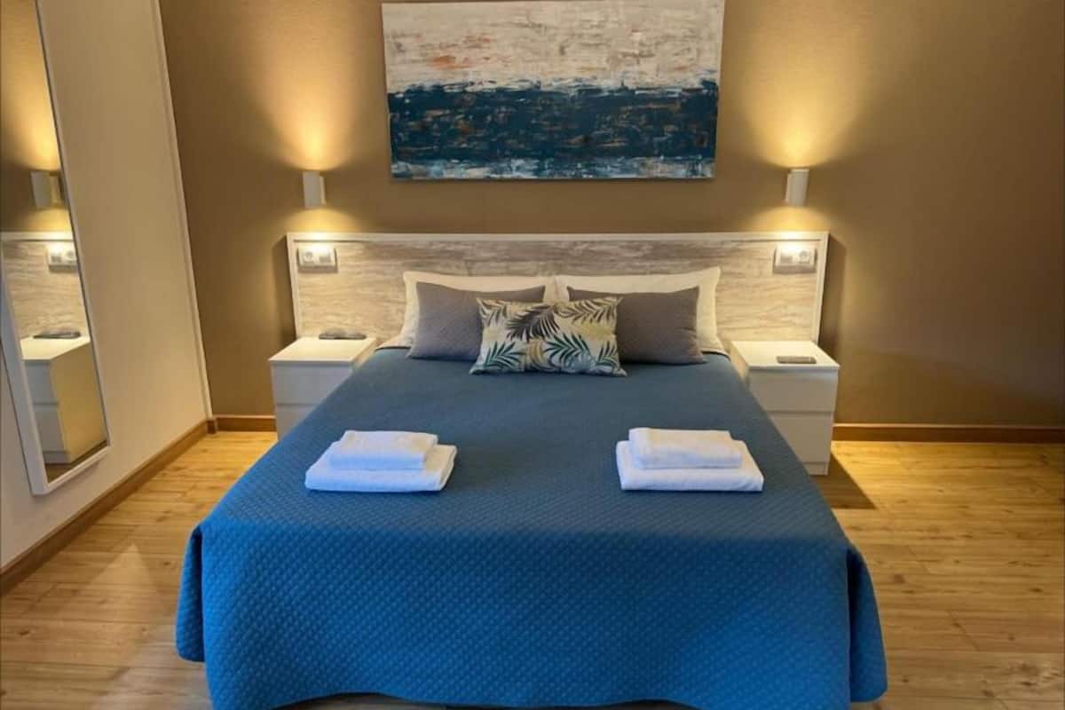 Standard Double Room, Beach View | Free WiFi