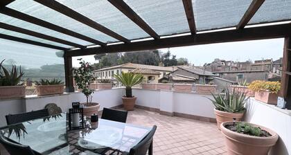 Romantic apartment with terrace in one of the most beautiful villages in Italy