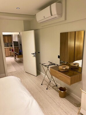 Apartamento júnior | 1 quarto, ferros/tábuas de passar roupa, Wi-Fi de cortesia