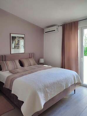 1 chambre, fer et planche à repasser, Wi-Fi, draps fournis