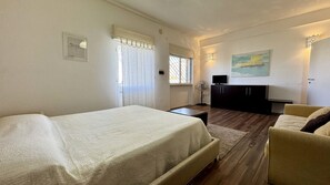 House, Smoking | 3 bedrooms