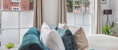 สมาร์ททีวี 40 นิ้ว พร้อมช่องดาวเทียม