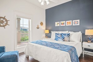 6 habitaciones, tabla de planchar con plancha, cuna de viaje y wifi 