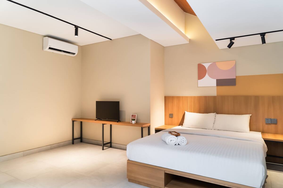 Suite | Free WiFi, bed sheets