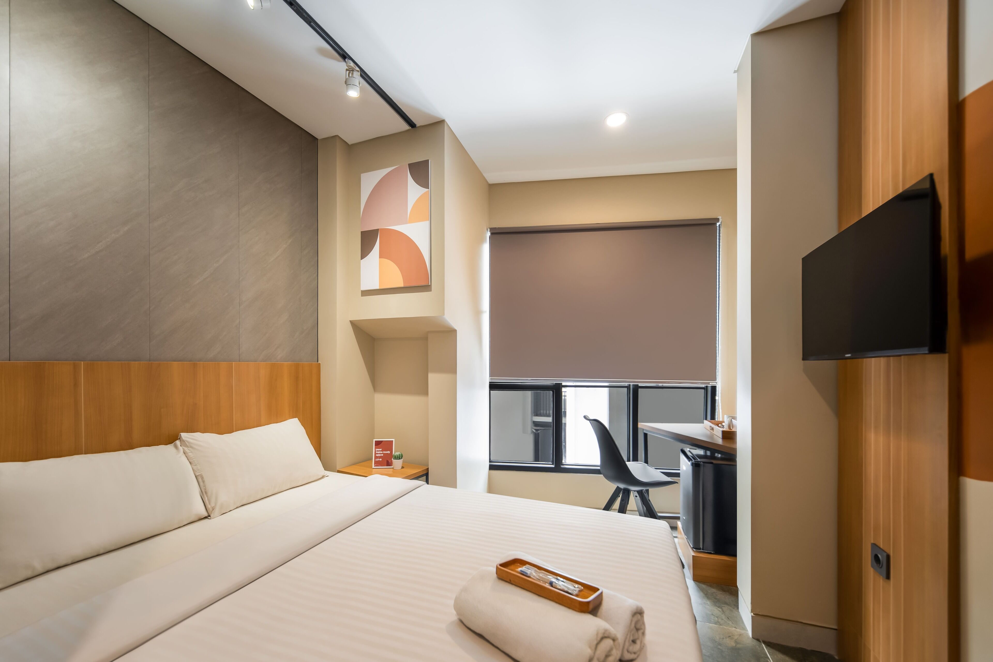 Superior Room, Non Smoking | Free WiFi, bed sheets