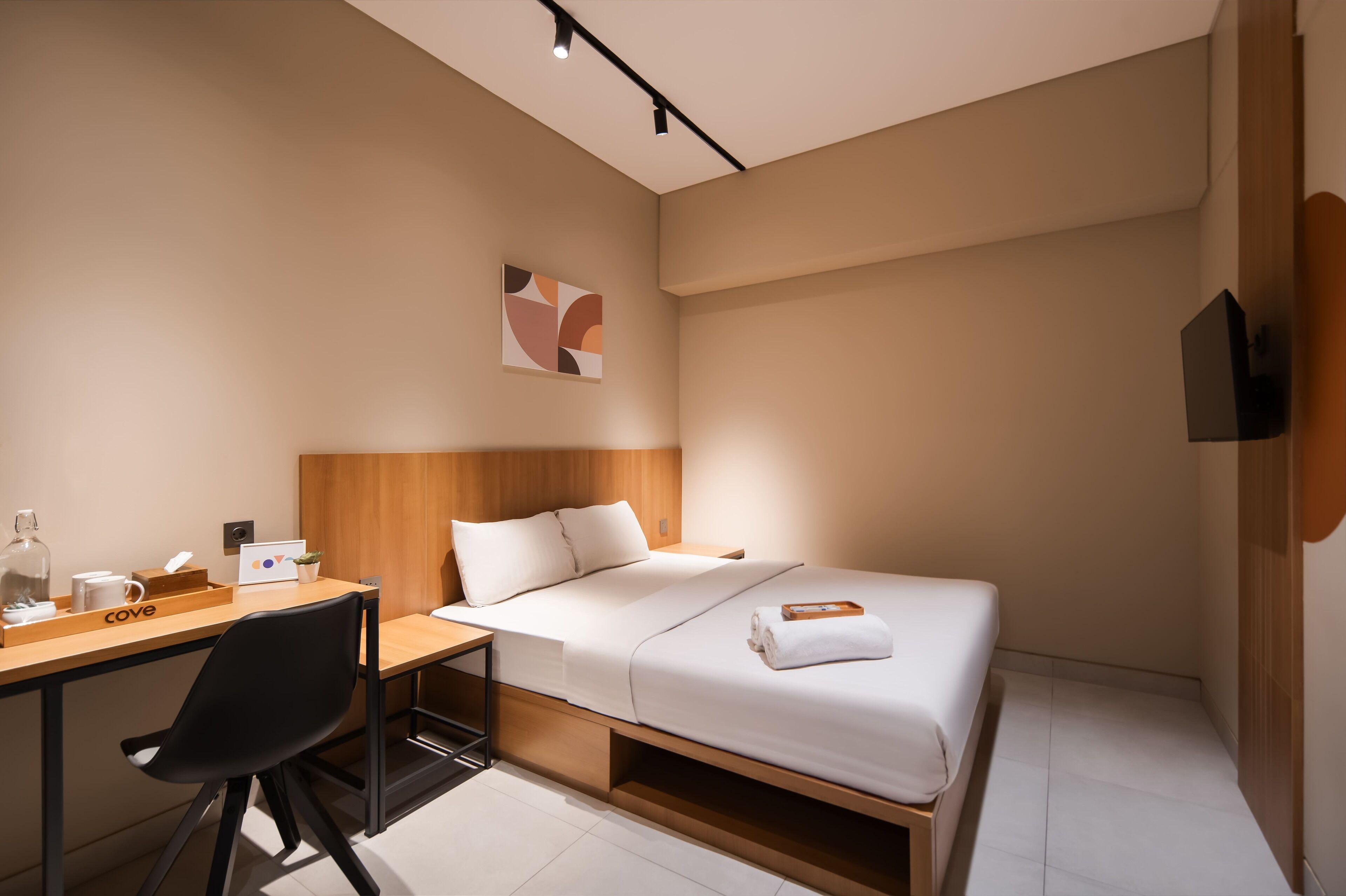 Premium Room | Free WiFi, bed sheets