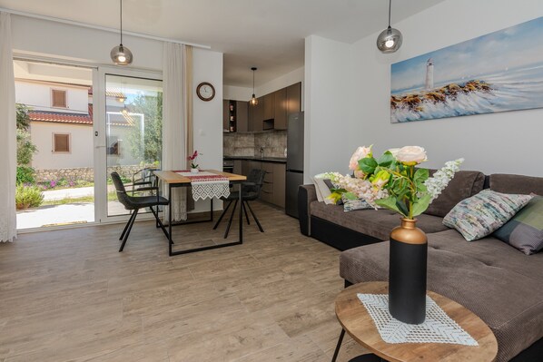 Interior - Apartment Mutak (Vir)