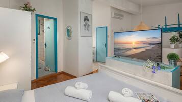1 habitación, tabla de planchar con plancha, wifi gratis y ropa de cama