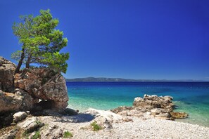 Beach - Charming Apartment Marina (Podgora)