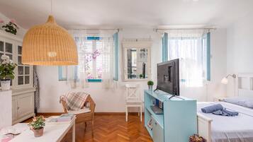 Family House, 1 Bedroom, Balcony (Marina Apt Near Makarska /w Balcony) | 1 bedroom, WiFi