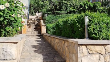 Apartment (One-Bedroom Apartment With Terrace An) | Aerial view