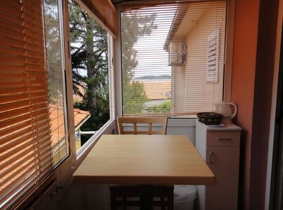 Seafront Apartments Pretner