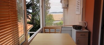 Seafront Apartments Pretner