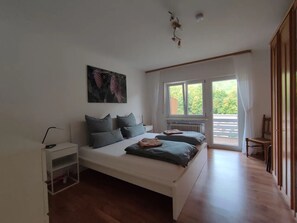 1 Schlafzimmer, Bügeleisen/Bügelbrett, Reisekinderbett, WLAN