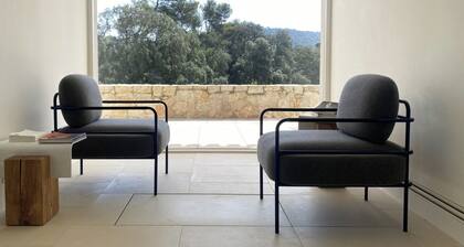 Elegant Stay 2 Steps from the Sea - Comfortable Apartment