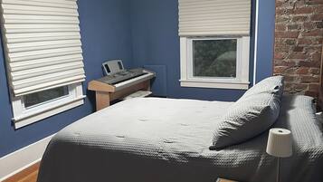 3 bedrooms, WiFi, bed sheets