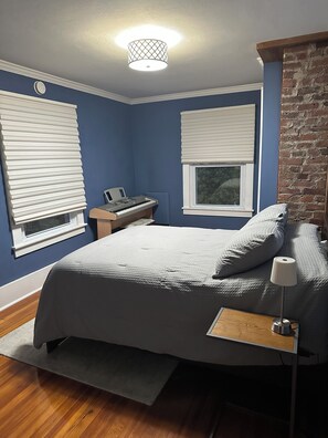 3 bedrooms, WiFi, bed sheets