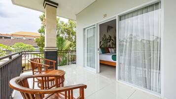 Superior Twin Room | Free WiFi, bed sheets