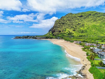 Ocean-Sunset Views Home in Gated Makaha Community w/Great amenities