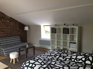 3 Schlafzimmer, Schreibtisch, Reisekinderbett, kostenloses WLAN
