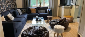 Family home with garden 2 minutes from Arras (2 to 10 people)