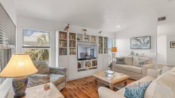 Smart TV, books