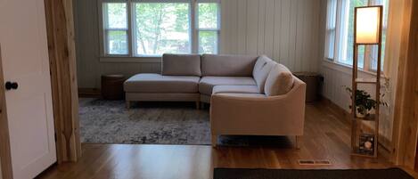 Smart-tv och eldstad