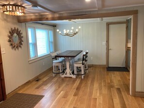 Dining - 3-bedroom house in enchanting Mayfield centrally located. (Mayfield)