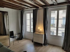 Fernseher