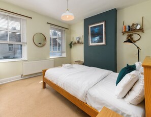2 chambres, bureau, fer et planche à repasser, Wi-Fi gratuit